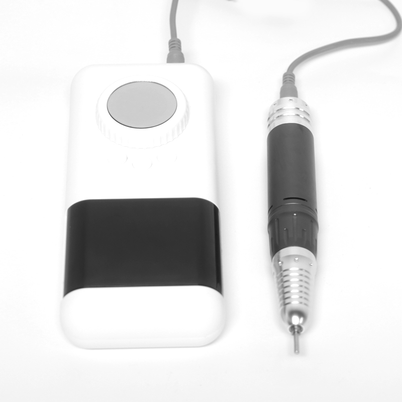 Λευκό φορητό ηλεκτρικό τρυπάνι νυχιών